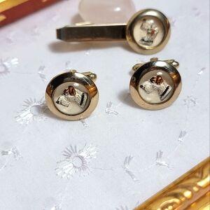 Vintage cufflinks and tie clip, Terrier with bubble style and goldtone.